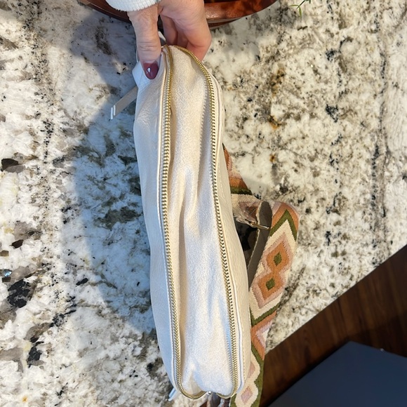 Faux leather Ivory crossbody sling with adjustable tapestry guitar strap - Picture 2 of 5